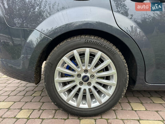 Серый Форд Мондео, объемом двигателя 1.56 л и пробегом 230 тыс. км за 10500 $, фото 7 на Automoto.ua