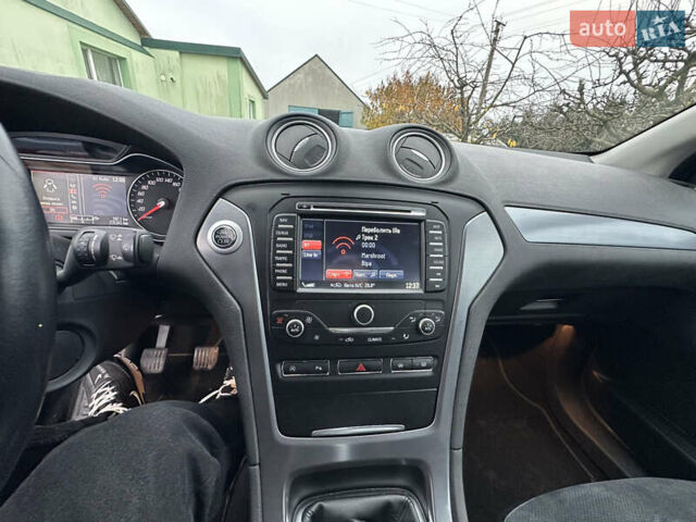 Серый Форд Мондео, объемом двигателя 1.56 л и пробегом 230 тыс. км за 10500 $, фото 29 на Automoto.ua