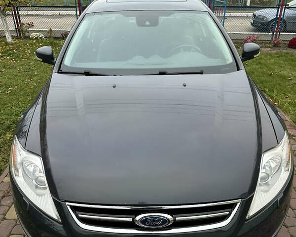 Серый Форд Мондео, объемом двигателя 1.56 л и пробегом 230 тыс. км за 10500 $, фото 14 на Automoto.ua