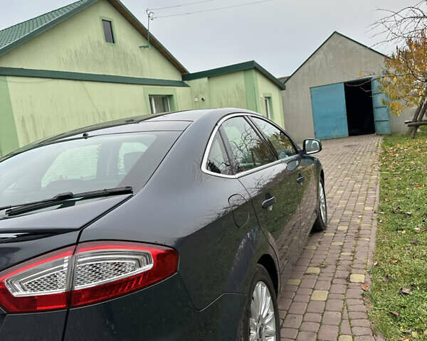 Серый Форд Мондео, объемом двигателя 1.56 л и пробегом 230 тыс. км за 10500 $, фото 54 на Automoto.ua