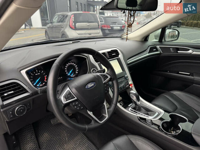 Серый Форд Мондео, объемом двигателя 2 л и пробегом 207 тыс. км за 11555 $, фото 11 на Automoto.ua