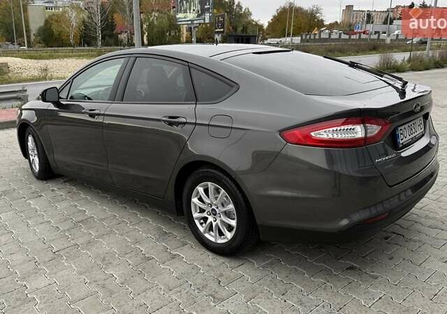 Серый Форд Мондео, объемом двигателя 2 л и пробегом 155 тыс. км за 13499 $, фото 4 на Automoto.ua