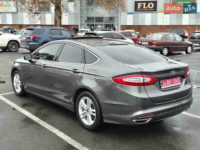 Серый Форд Мондео, объемом двигателя 2 л и пробегом 125 тыс. км за 15600 $, фото 9 на Automoto.ua