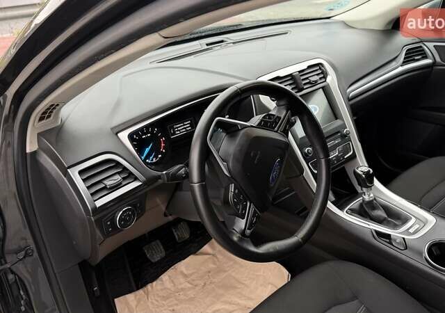 Серый Форд Мондео, объемом двигателя 2 л и пробегом 155 тыс. км за 13499 $, фото 14 на Automoto.ua