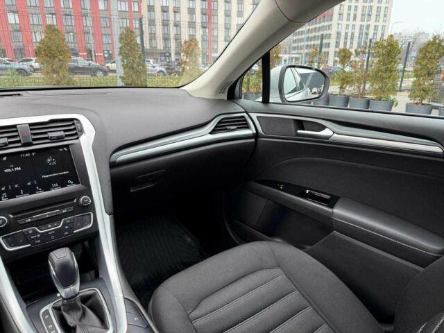 Серый Форд Мондео, объемом двигателя 2 л и пробегом 146 тыс. км за 14900 $, фото 16 на Automoto.ua