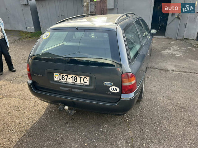 Серый Форд Мондео, объемом двигателя 1.6 л и пробегом 261 тыс. км за 2700 $, фото 3 на Automoto.ua