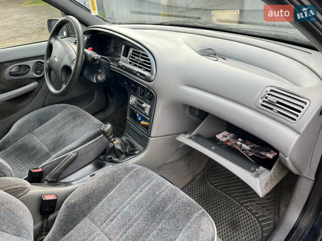 Серый Форд Мондео, объемом двигателя 1.6 л и пробегом 261 тыс. км за 2700 $, фото 8 на Automoto.ua