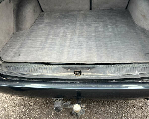 Серый Форд Мондео, объемом двигателя 1.6 л и пробегом 261 тыс. км за 2700 $, фото 5 на Automoto.ua