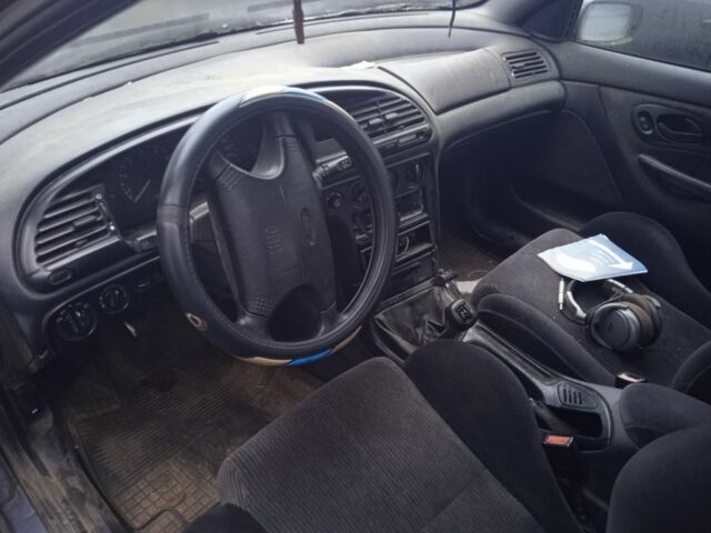 Серый Форд Мондео, объемом двигателя 1.8 л и пробегом 1 тыс. км за 700 $, фото 5 на Automoto.ua