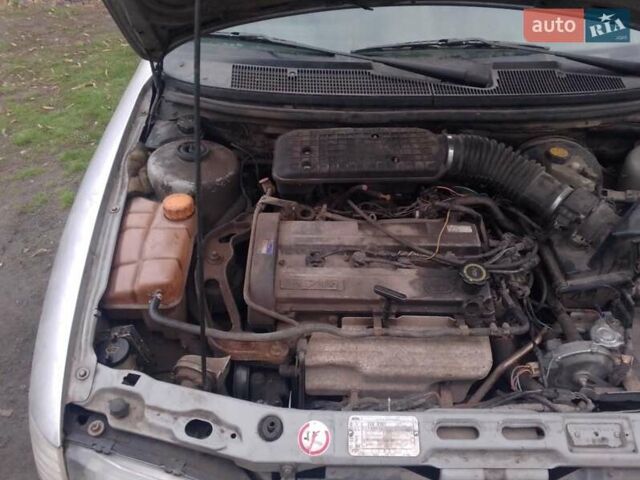 Серый Форд Мондео, объемом двигателя 1.6 л и пробегом 300 тыс. км за 800 $, фото 1 на Automoto.ua