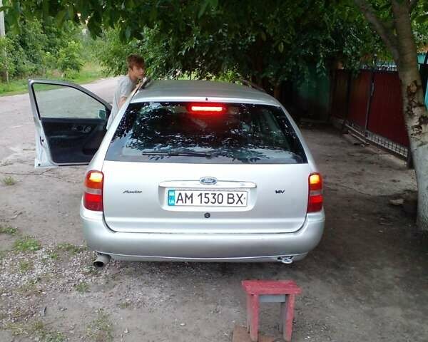 Серый Форд Мондео, объемом двигателя 1.6 л и пробегом 395 тыс. км за 2100 $, фото 1 на Automoto.ua