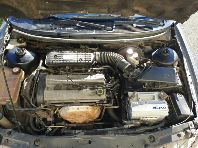 Сірий Форд Мондео, об'ємом двигуна 0.18 л та пробігом 285 тис. км за 1411 $, фото 18 на Automoto.ua
