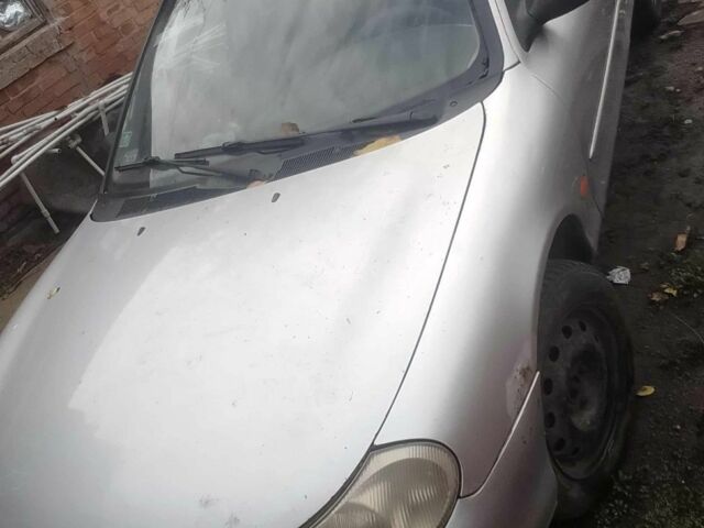 Сірий Форд Мондео, об'ємом двигуна 1 л та пробігом 3 тис. км за 850 $, фото 3 на Automoto.ua