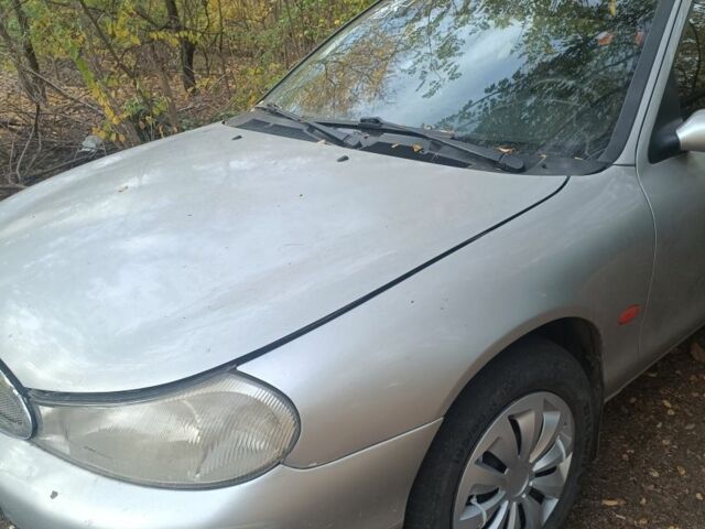 Форд Мондео 1998 в Пологах на Automoto.ua Серый Форд Мондео, объемом двигателя 1.8 л и пробегом 252 тыс. км за 1700 $, фото 1 на Automoto.ua