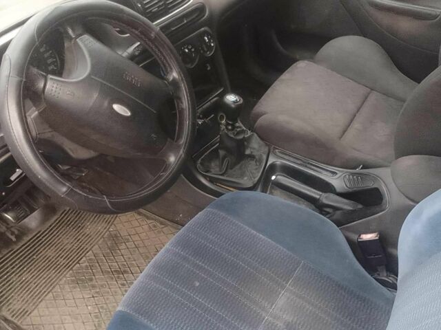 Сірий Форд Мондео, об'ємом двигуна 1 л та пробігом 3 тис. км за 850 $, фото 1 на Automoto.ua