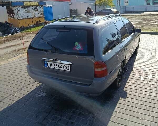 Сірий Форд Мондео, об'ємом двигуна 2.5 л та пробігом 100 тис. км за 2500 $, фото 2 на Automoto.ua