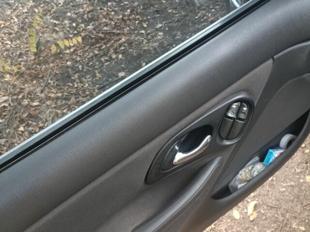 Форд Мондео 1998 в Пологах на Automoto.ua Серый Форд Мондео, объемом двигателя 1.8 л и пробегом 252 тыс. км за 1700 $, фото 9 на Automoto.ua