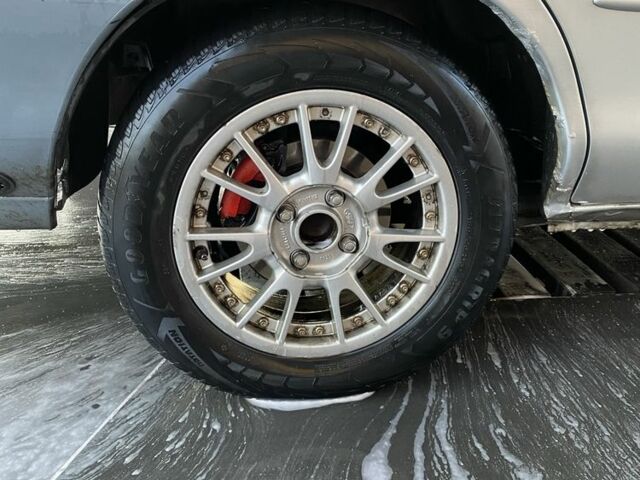 Серый Форд Мондео, объемом двигателя 1.8 л и пробегом 250 тыс. км за 1500 $, фото 7 на Automoto.ua