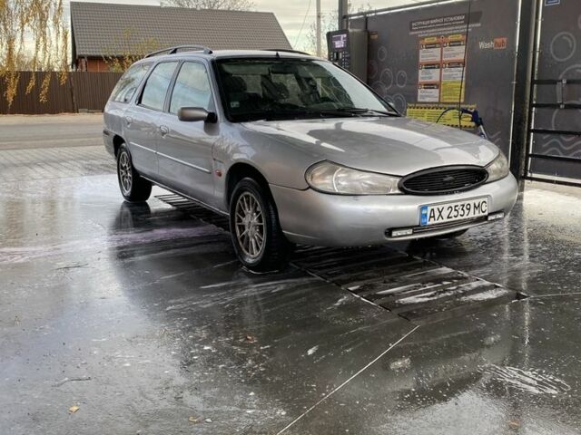 Серый Форд Мондео, объемом двигателя 1.8 л и пробегом 250 тыс. км за 1500 $, фото 2 на Automoto.ua