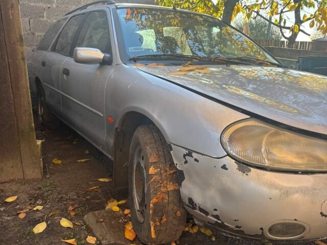 Серый Форд Мондео, объемом двигателя 0 л и пробегом 300 тыс. км за 900 $, фото 6 на Automoto.ua