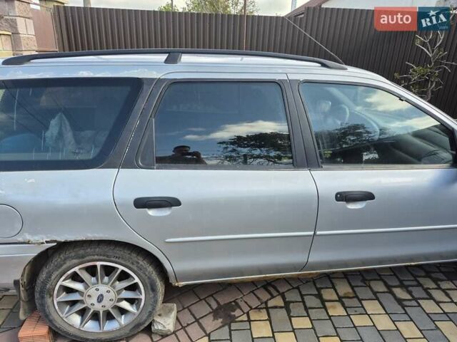 Серый Форд Мондео, объемом двигателя 1.79 л и пробегом 320 тыс. км за 1700 $, фото 3 на Automoto.ua