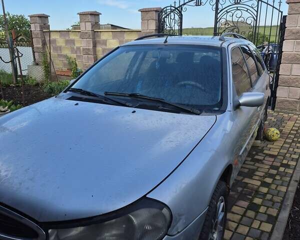 Серый Форд Мондео, объемом двигателя 1.79 л и пробегом 320 тыс. км за 1700 $, фото 1 на Automoto.ua