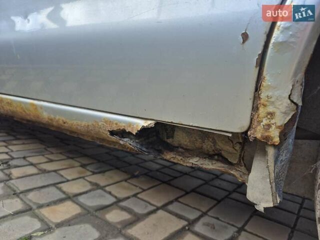 Серый Форд Мондео, объемом двигателя 1.79 л и пробегом 320 тыс. км за 1700 $, фото 8 на Automoto.ua