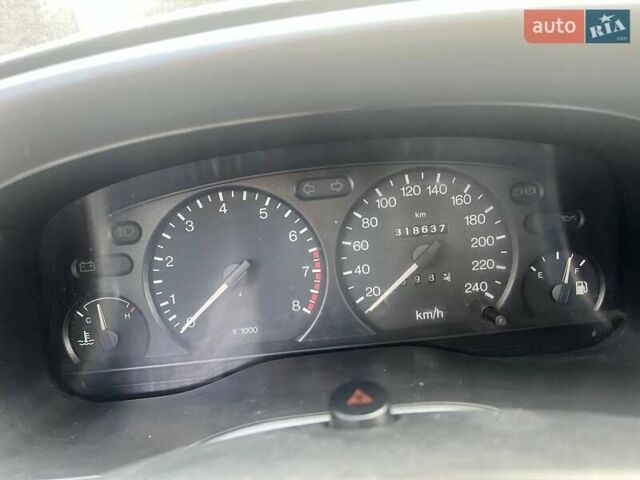 Серый Форд Мондео, объемом двигателя 1.79 л и пробегом 320 тыс. км за 1700 $, фото 10 на Automoto.ua