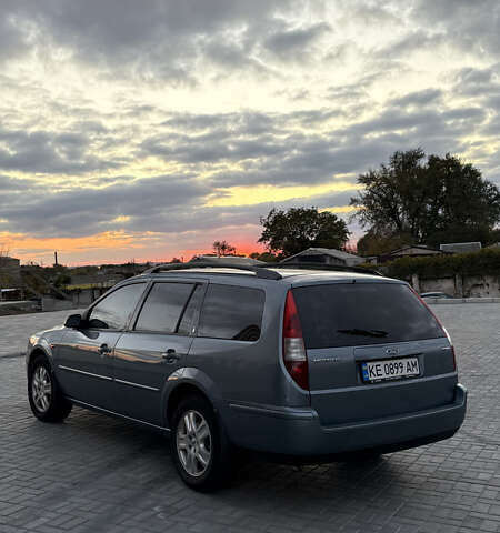 Серый Форд Мондео, объемом двигателя 2 л и пробегом 300 тыс. км за 4341 $, фото 6 на Automoto.ua