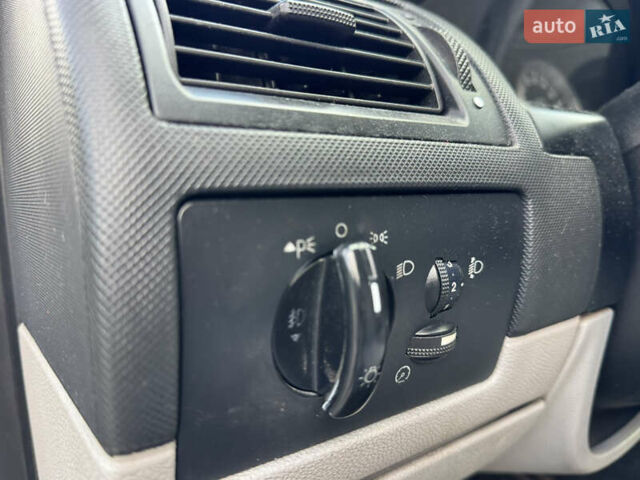 Серый Форд Мондео, объемом двигателя 2 л и пробегом 358 тыс. км за 3300 $, фото 10 на Automoto.ua