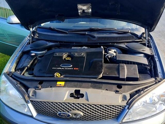 Сірий Форд Мондео, об'ємом двигуна 2 л та пробігом 201 тис. км за 3000 $, фото 1 на Automoto.ua