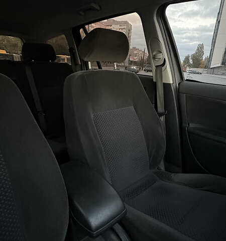 Серый Форд Мондео, объемом двигателя 2 л и пробегом 300 тыс. км за 4341 $, фото 12 на Automoto.ua