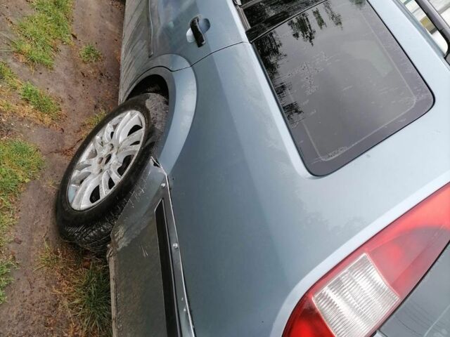 Серый Форд Мондео, объемом двигателя 2 л и пробегом 360 тыс. км за 2500 $, фото 3 на Automoto.ua