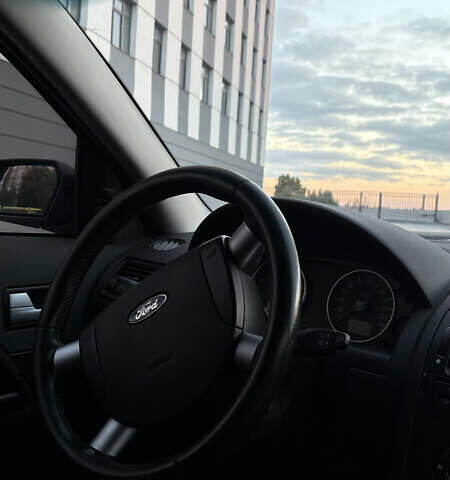 Серый Форд Мондео, объемом двигателя 2 л и пробегом 300 тыс. км за 4341 $, фото 9 на Automoto.ua