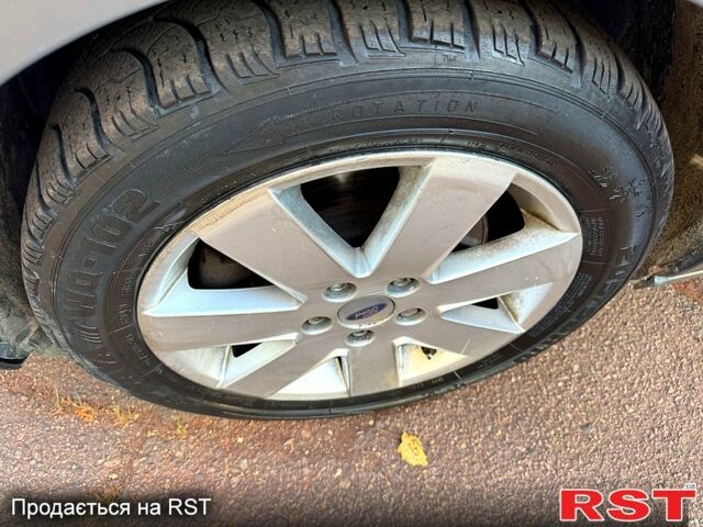 Серый Форд Мондео, объемом двигателя 1.8 л и пробегом 360 тыс. км за 2650 $, фото 7 на Automoto.ua