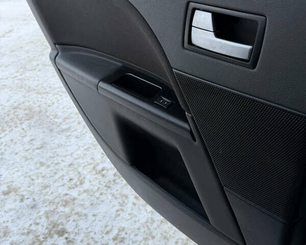 Сірий Форд Мондео, об'ємом двигуна 1.8 л та пробігом 389 тис. км за 2850 $, фото 28 на Automoto.ua