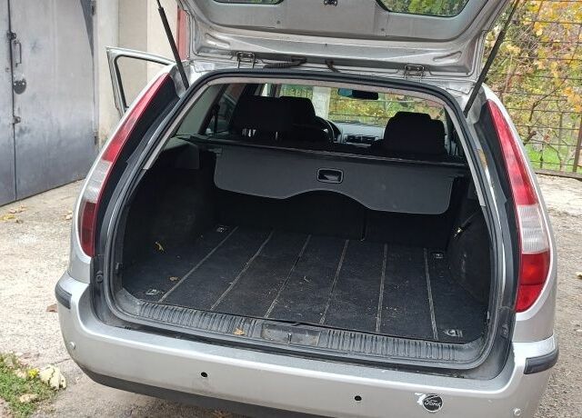 Сірий Форд Мондео, об'ємом двигуна 2 л та пробігом 326 тис. км за 2300 $, фото 9 на Automoto.ua