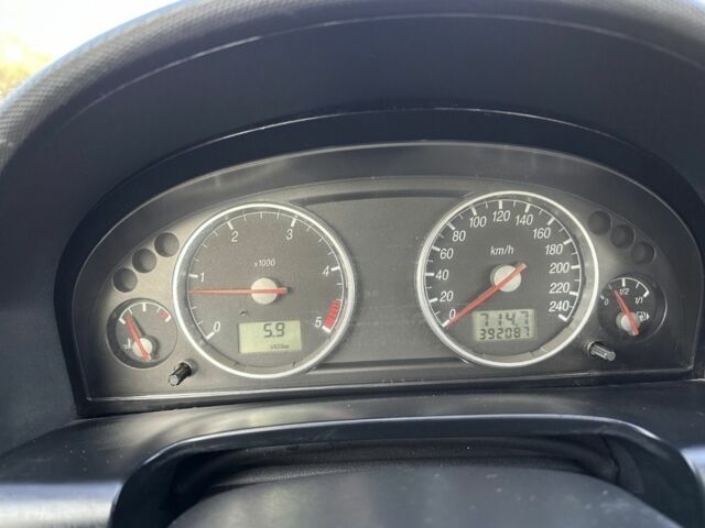 Серый Форд Мондео, объемом двигателя 2 л и пробегом 390 тыс. км за 2000 $, фото 7 на Automoto.ua