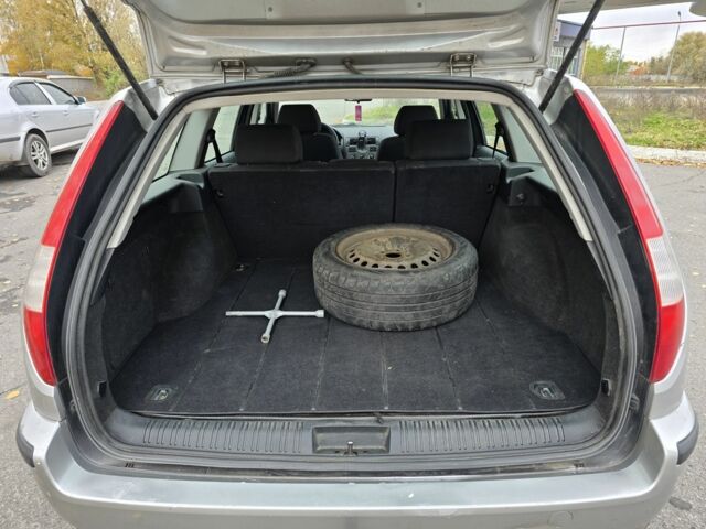 Серый Форд Мондео, объемом двигателя 1.8 л и пробегом 306 тыс. км за 2999 $, фото 14 на Automoto.ua