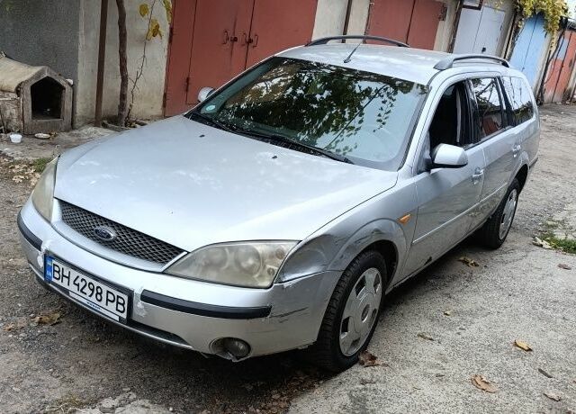 Сірий Форд Мондео, об'ємом двигуна 2 л та пробігом 326 тис. км за 2300 $, фото 4 на Automoto.ua