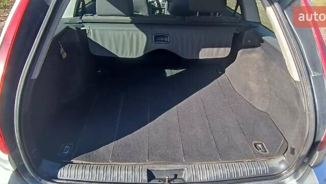 Сірий Форд Мондео, об'ємом двигуна 2 л та пробігом 412 тис. км за 3100 $, фото 10 на Automoto.ua