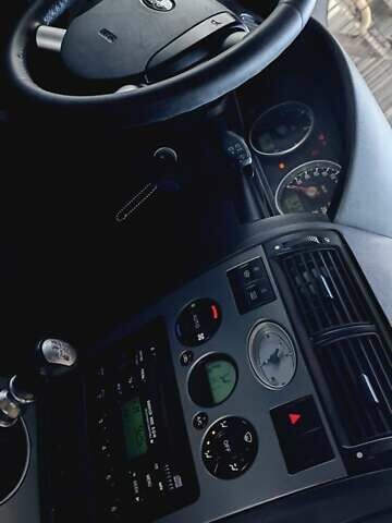 Сірий Форд Мондео, об'ємом двигуна 2 л та пробігом 412 тис. км за 3100 $, фото 32 на Automoto.ua