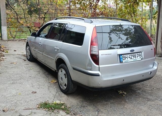 Сірий Форд Мондео, об'ємом двигуна 2 л та пробігом 326 тис. км за 2300 $, фото 2 на Automoto.ua