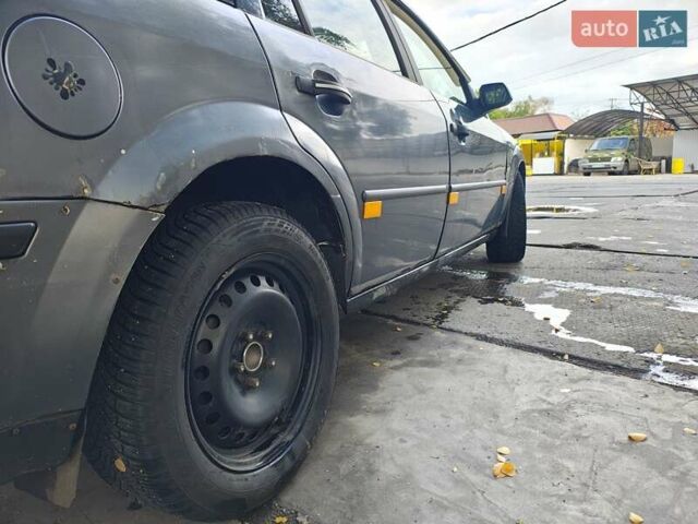 Сірий Форд Мондео, об'ємом двигуна 0 л та пробігом 370 тис. км за 2300 $, фото 2 на Automoto.ua