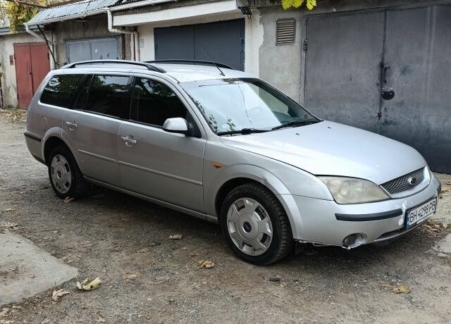 Сірий Форд Мондео, об'ємом двигуна 2 л та пробігом 326 тис. км за 2300 $, фото 1 на Automoto.ua