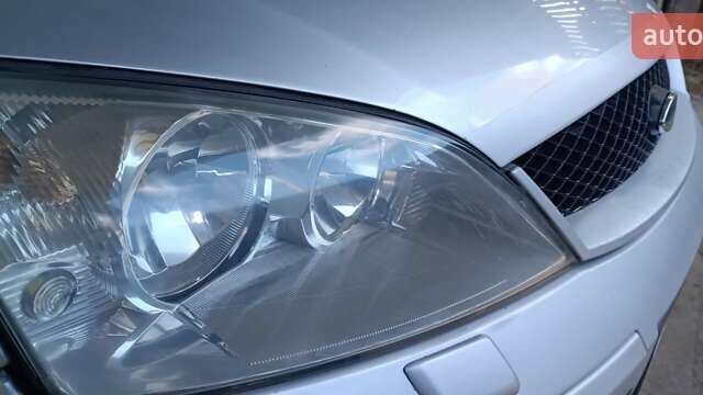 Серый Форд Мондео, объемом двигателя 2 л и пробегом 412 тыс. км за 2799 $, фото 18 на Automoto.ua