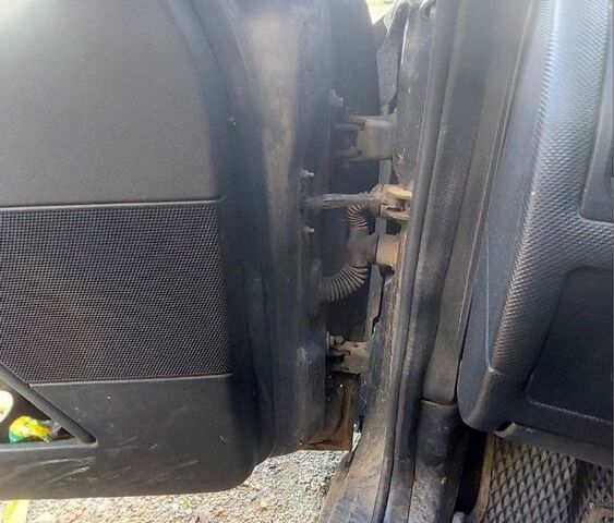 Серый Форд Мондео, объемом двигателя 2 л и пробегом 430 тыс. км за 1600 $, фото 10 на Automoto.ua