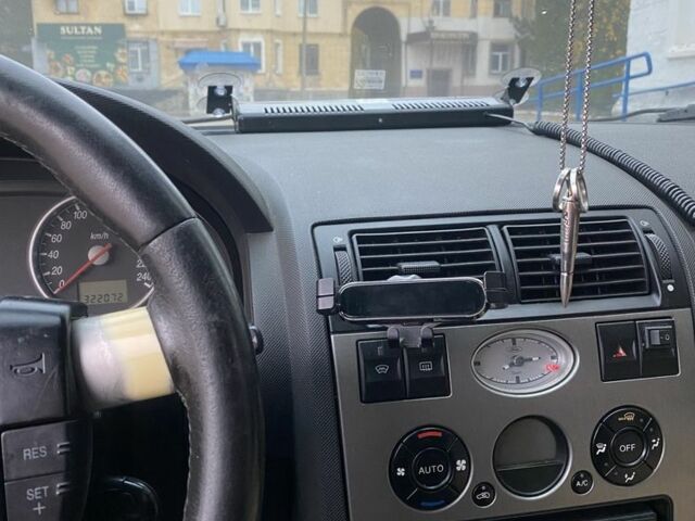 Форд Мондео 2003 в Днепре (Днепропетровске) на Automoto.ua Серый Форд Мондео, объемом двигателя 2 л и пробегом 3 тыс. км за 1800 $, фото 2 на Automoto.ua