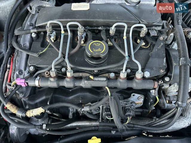 Форд Мондео 2003 в Черновцах на Automoto.ua Серый Форд Мондео, объемом двигателя 2 л и пробегом 300 тыс. км за 3350 $, фото 20 на Automoto.ua