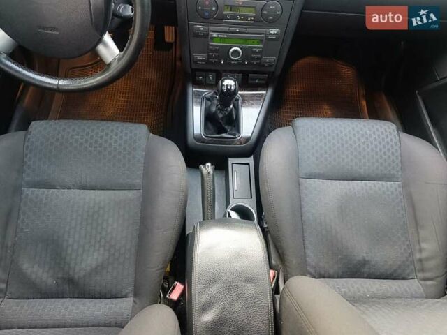 Серый Форд Мондео, объемом двигателя 1.8 л и пробегом 227 тыс. км за 2999 $, фото 30 на Automoto.ua